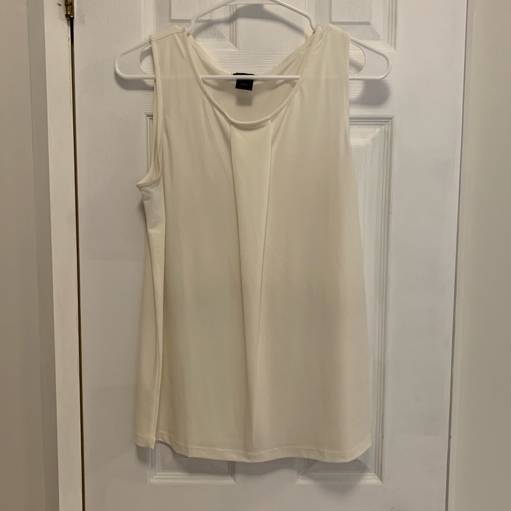 ☀️Ann Taylor White Sleeveless Blouse☀️